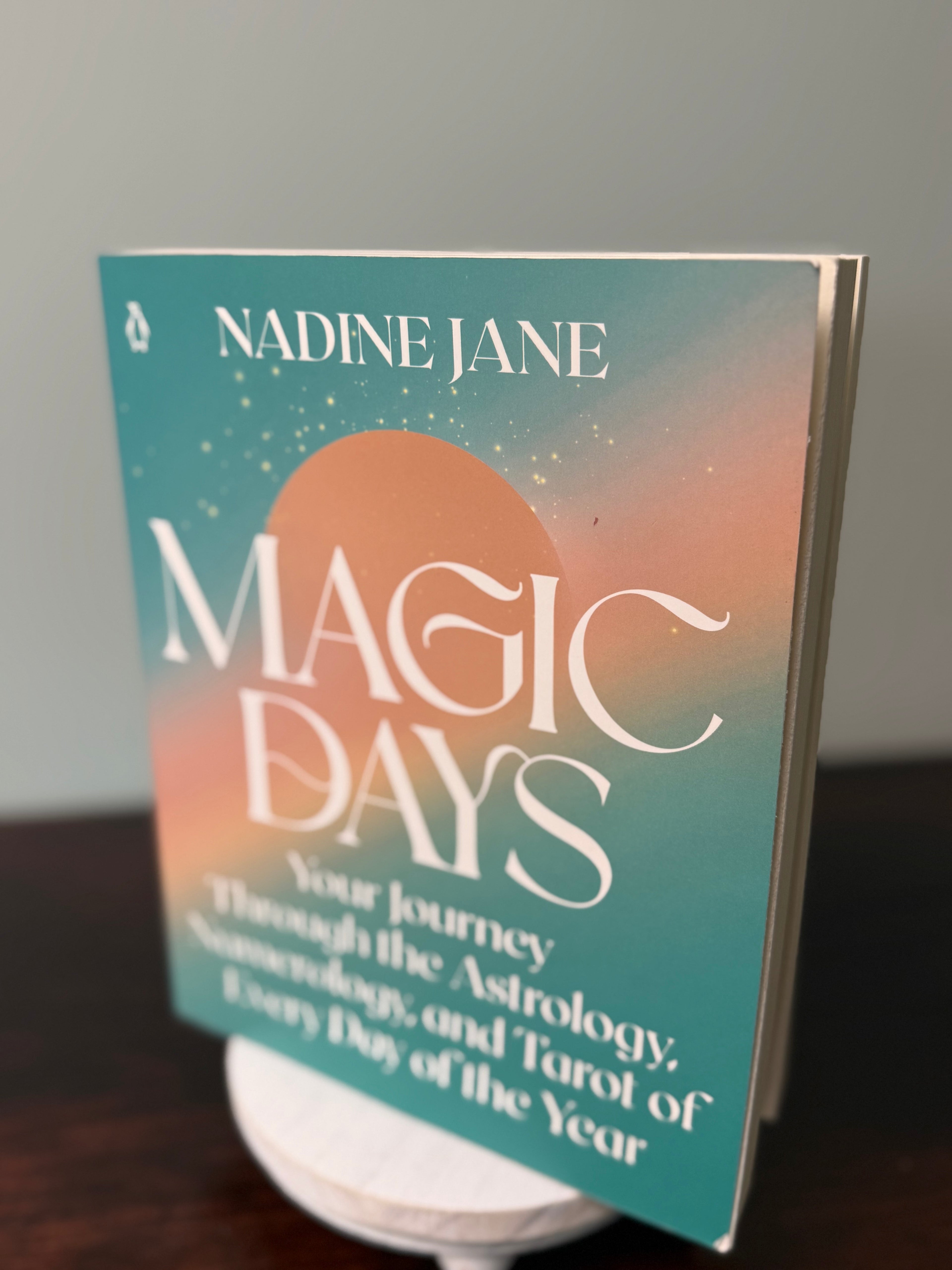 Magic Days - Nadine Jane